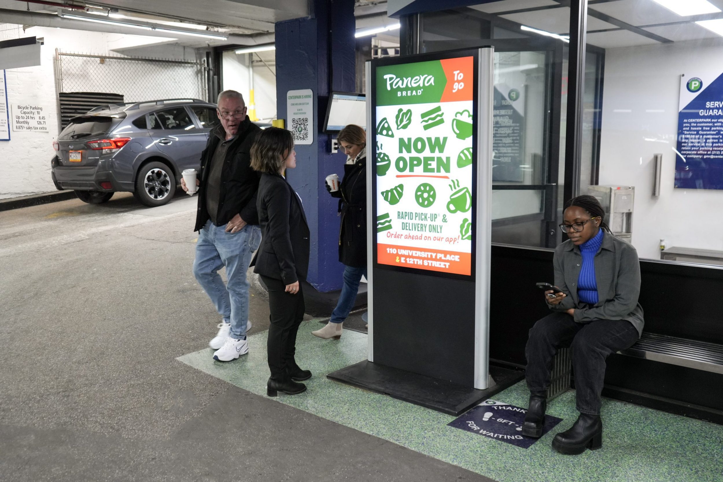 ALM-interactive-digital-ad-panel-advertising